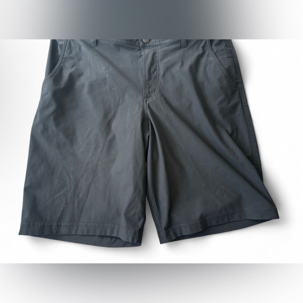 Lululemon ABC Classic Chino Men's Black Shorts - Size 36 - Picture 6 of 13